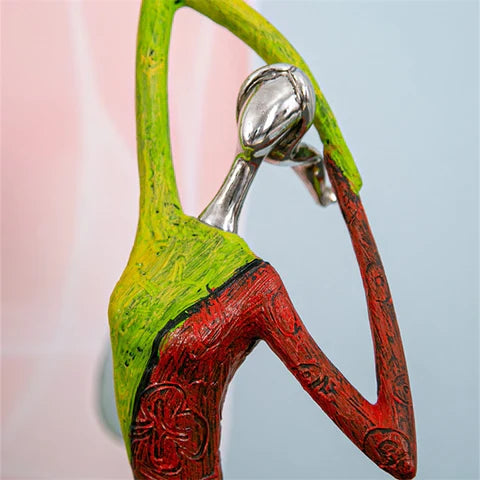 Artesa – Handgemaakt Abstract Vrouwenbeeldje in Kleurrijk Design