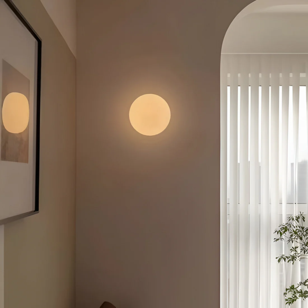 Pietas - Minimalistische Bolvormige Glazen Wandlamp